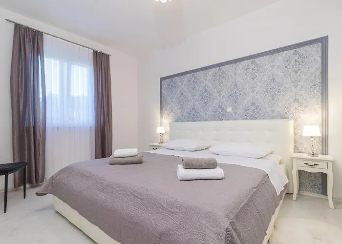 Three Waves New Apartamento