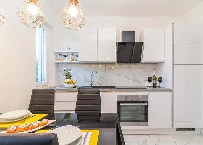 Three Waves New Apartamento Pula